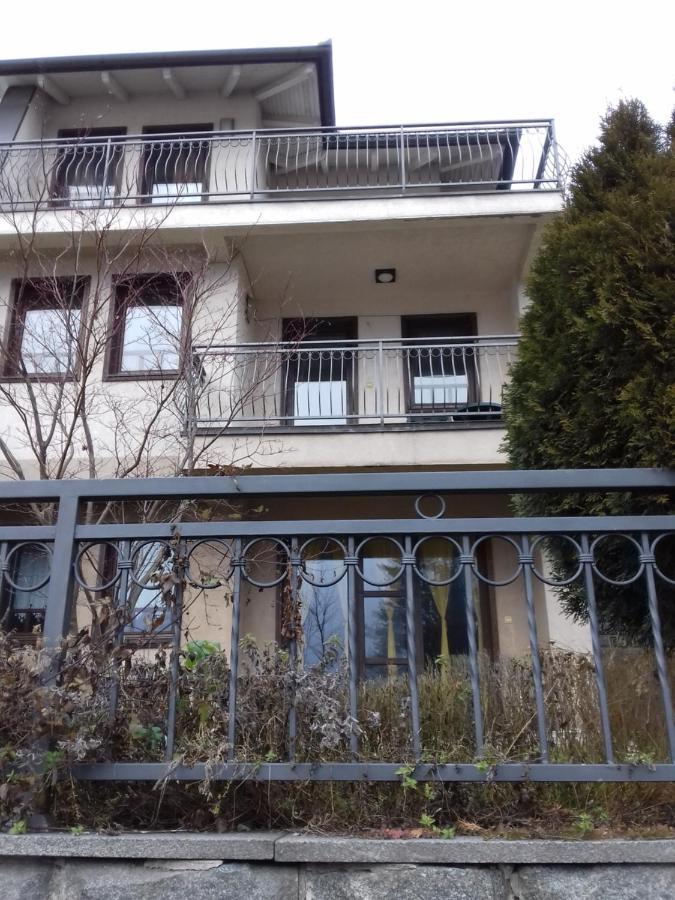 Green Oaza Apartment フォイニツァ エクステリア 写真