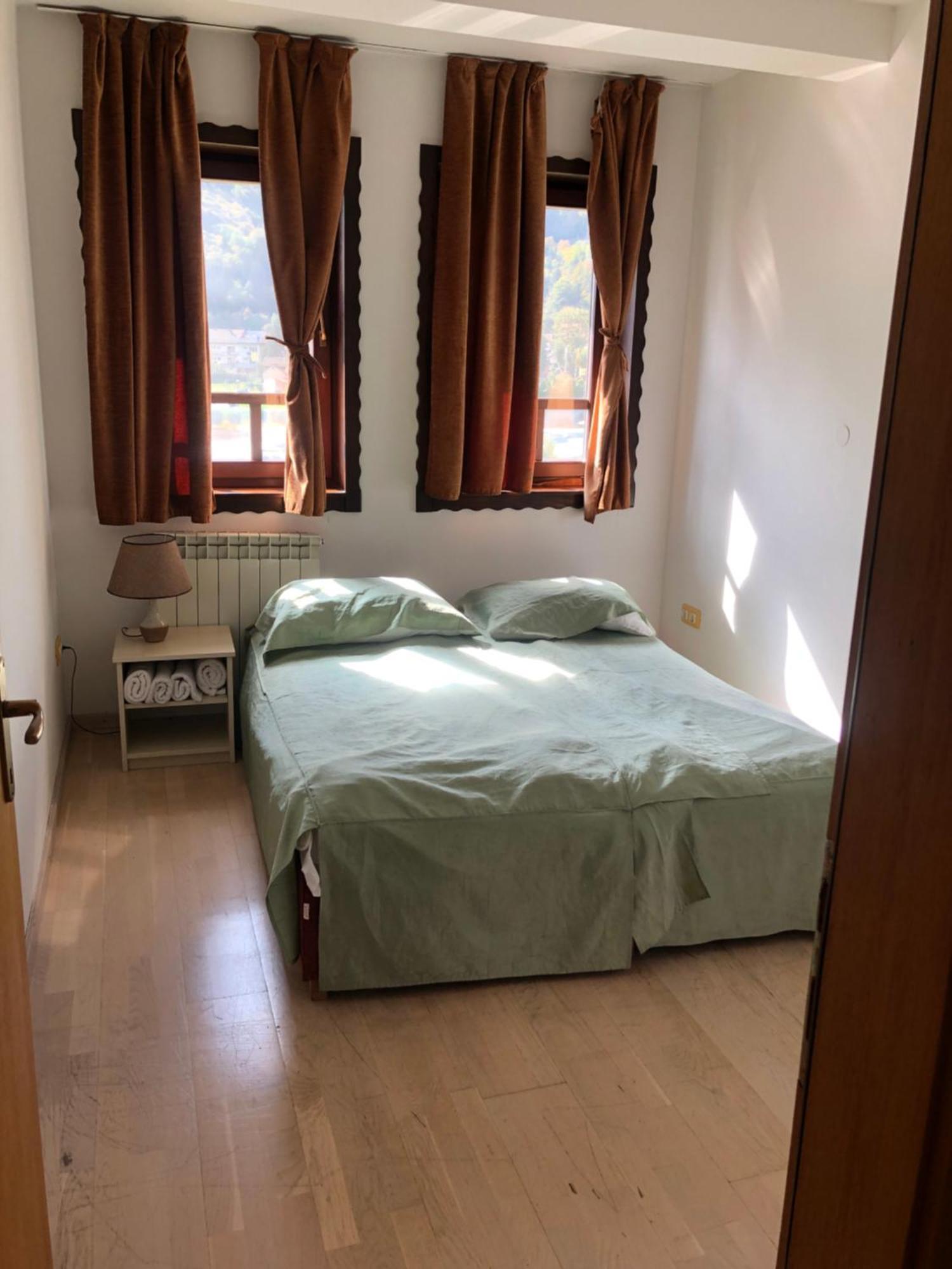 Green Oaza Apartment フォイニツァ エクステリア 写真